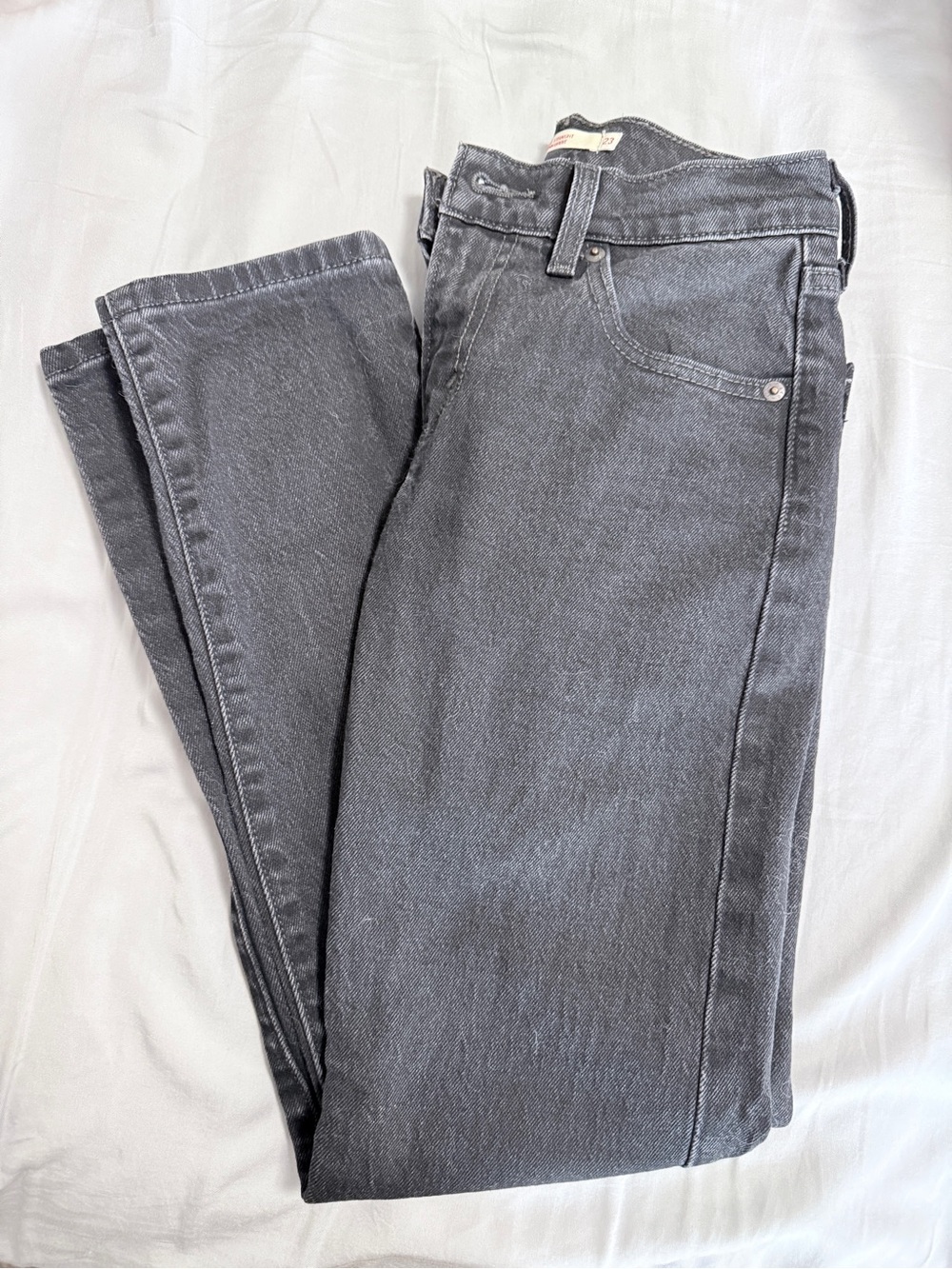 Levi’s Women's High-Rise Straight Jeans